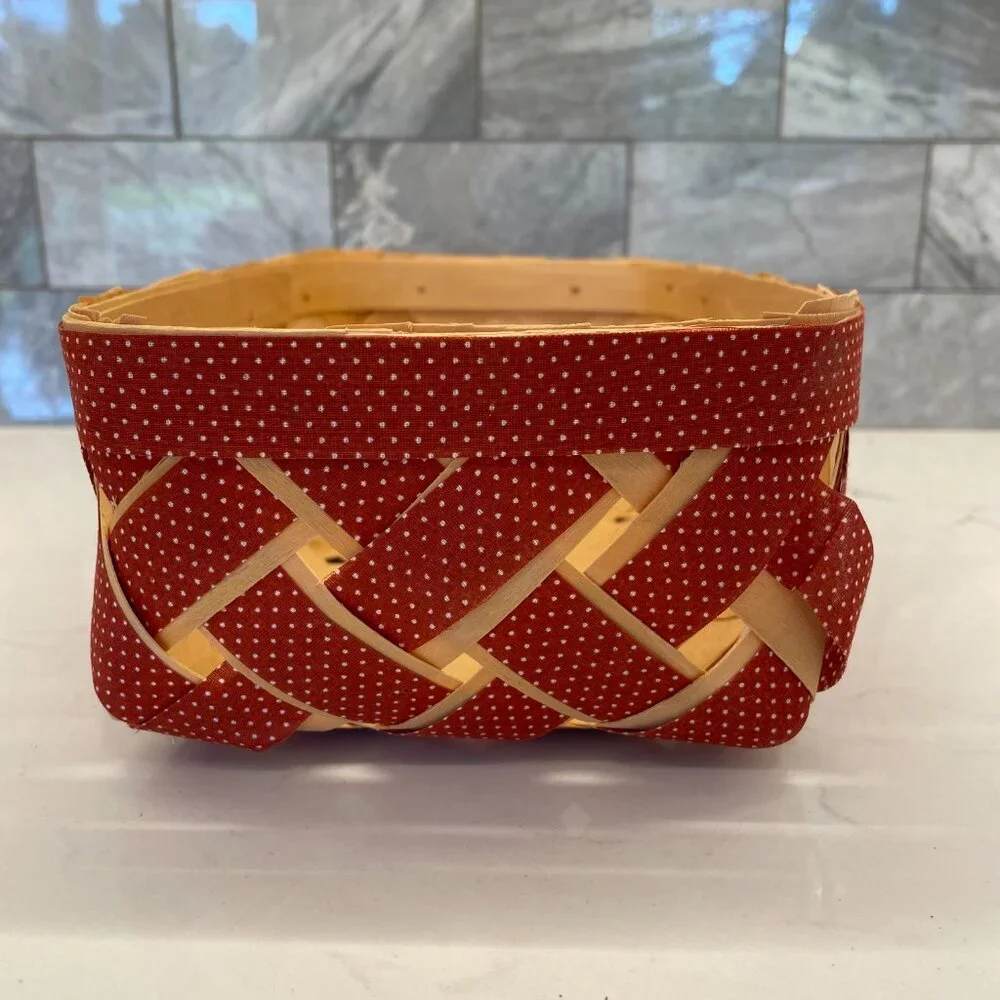 Vtg Farmhouse Split Slat Wood Woven Red Ribbon Basket w 20 oz Atlas Mason Jars